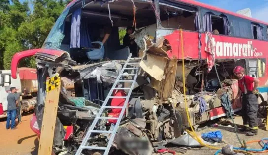 Acidente envolvendo ônibus e carreta deixa 11 mortos no Mato Grosso; motorista do coletivo está em estado grave 