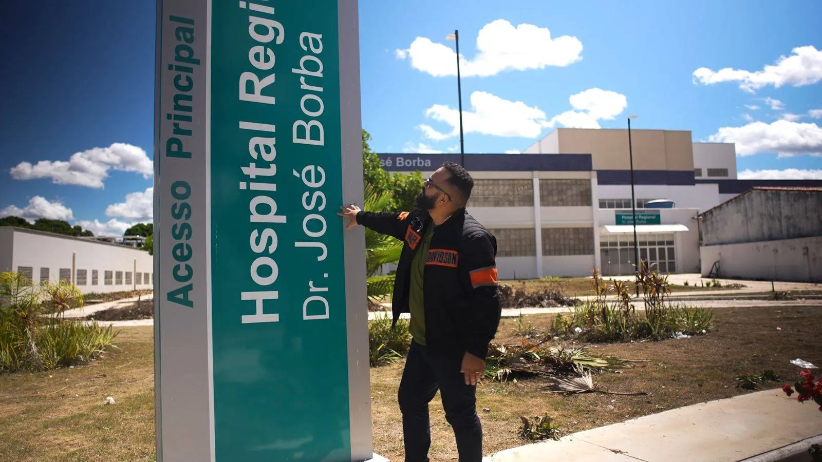 Deputado denuncia hospital em Santa Maria da Vitória que deveria ser inaugurado em 2022