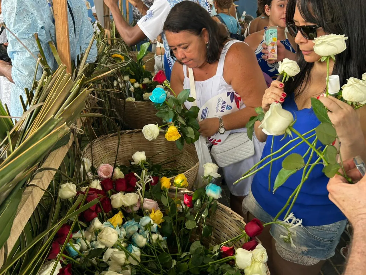 Flores, alfazema e fé: veja fotos da Festa de Iemanjá em Salvador