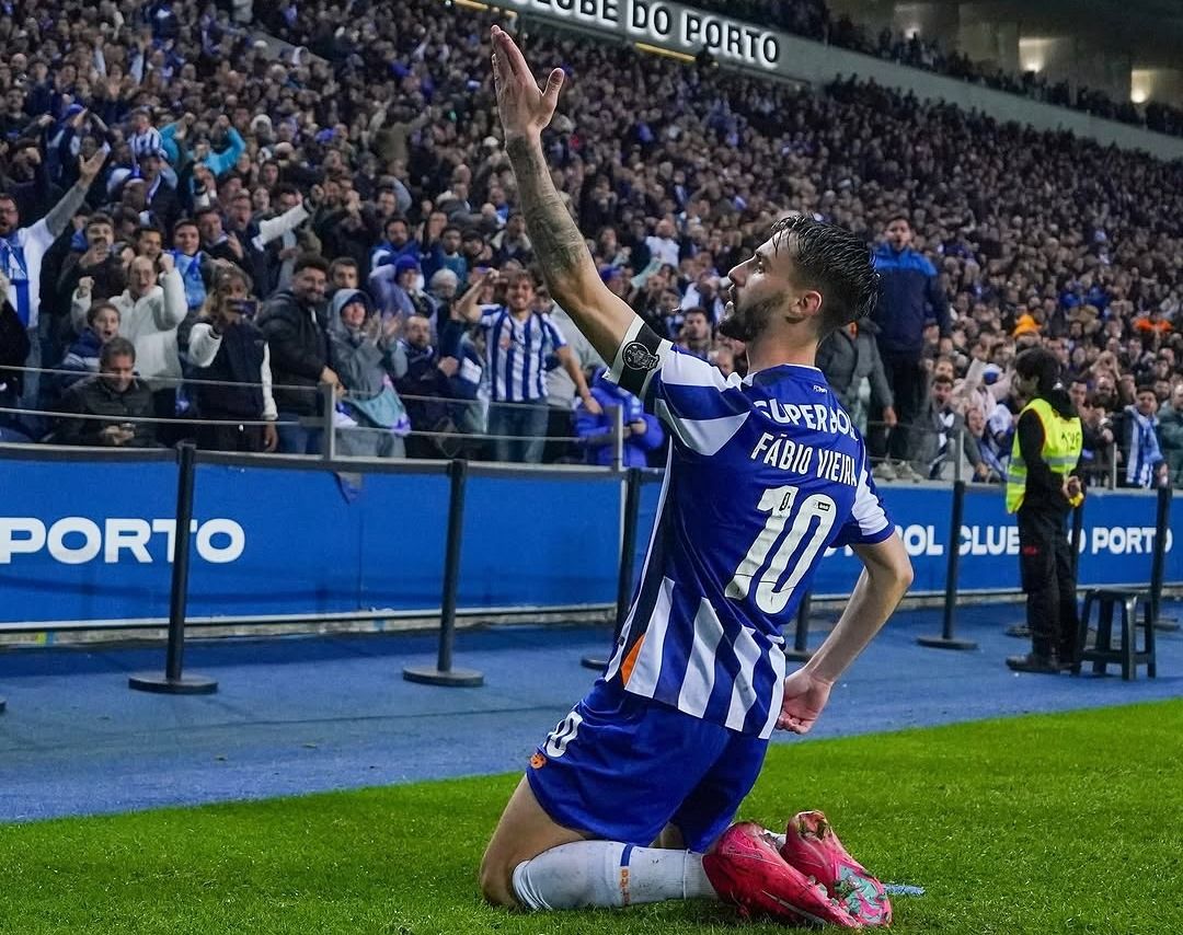 Porto empata em casa e fica longe da briga do título. Foto: Divulgação/Porto