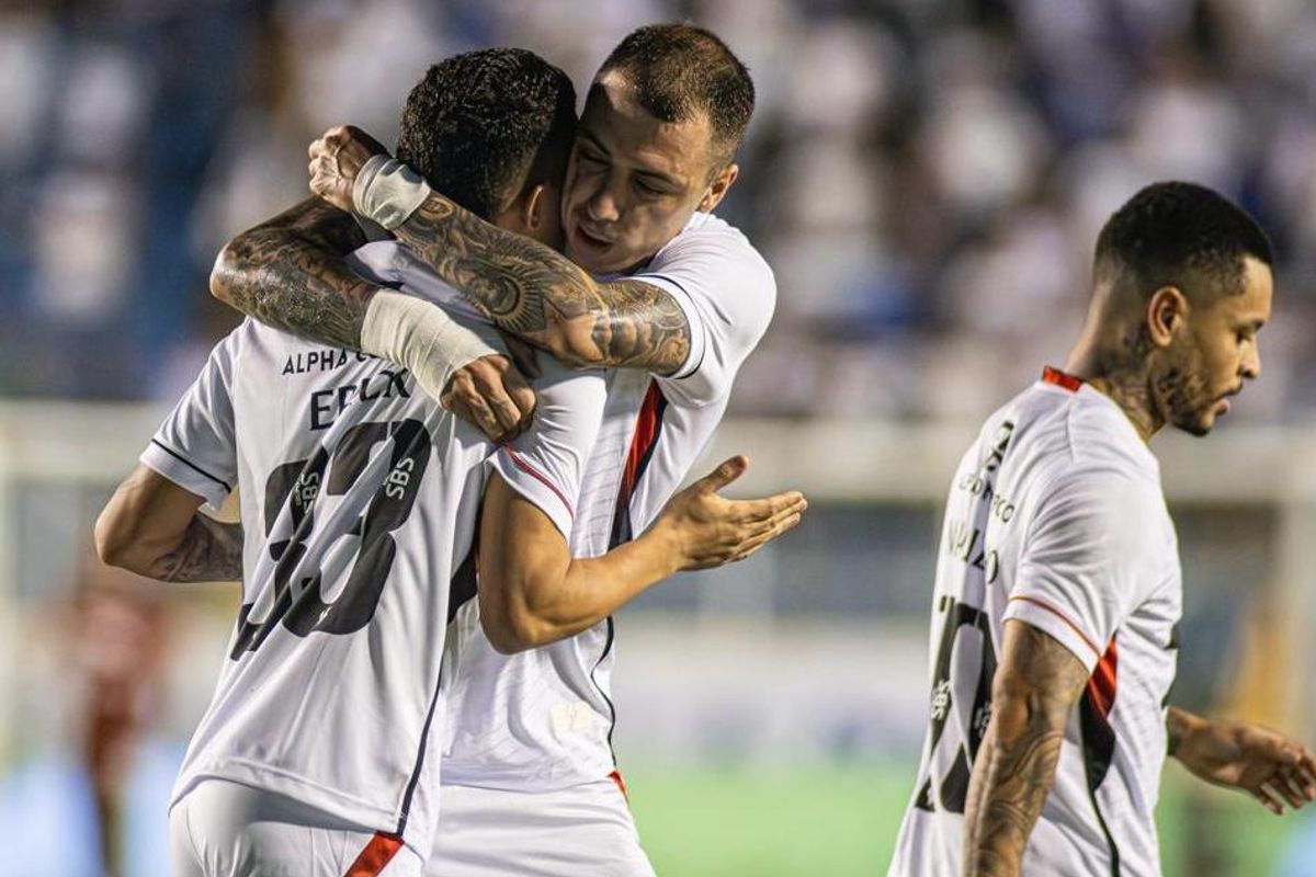 Vit&oacute;ria empata com Confian&ccedil;a. Foto: Victor Ferreira - ECV