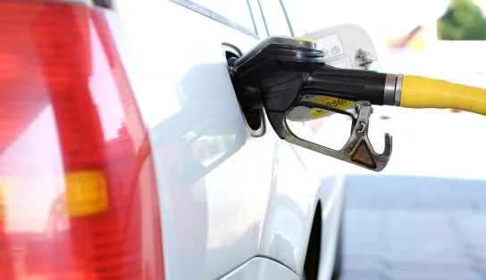 Anote aí! Dez dicas 'qualidade' para sobreviver à gasolina batendo nos R$ 7