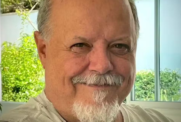 Morre Roney Facchini, ator que marcou gera&ccedil;&otilde;es como o pai de &lsquo;R&aacute;-Tim-Bum&rsquo;,  aos 73 anos. | Foto: Redes Sociais