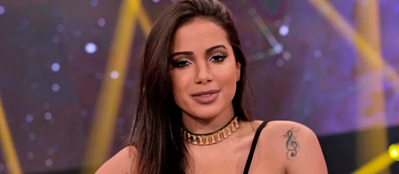 ?BATE PALMA, QUE EU MEREÇO?: Anitta posta foto de ensaio sensual e agita a internet