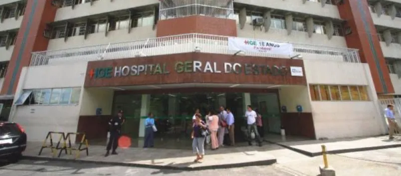 Servidores da Saúde ‘cruzam os braços’ por 12 horas e realizam manifestação no HGE