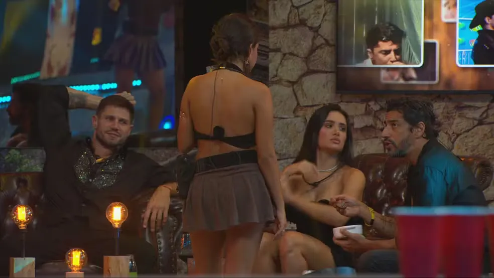 Gabriela expõe falas de Solange Couto sobre Jordana no BBB 26: 'Bunda comprada'