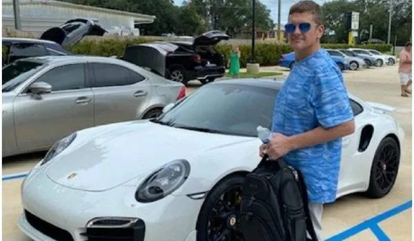 Golpista é preso após comprar carro avaliado em R$ 740 mil com cheque que ele imprimiu em casa; confira