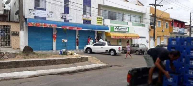 SIMÕES FILHO: A exemplo do KM 30, toque de recolher é imposto também na região do CIA 1