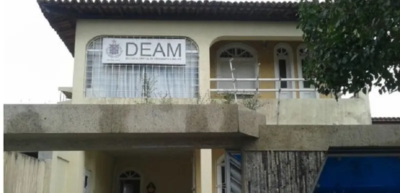 VIOLÊNCIA SEXUAL: Detido, homem é suspeito de praticar até 15 estupros em Feira de Santana