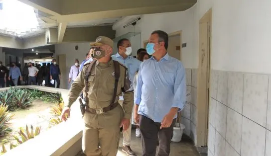 "Vou meter polícia; não vou comer pressão de traficante", diz Rui Costa durante visita em Ilhéus