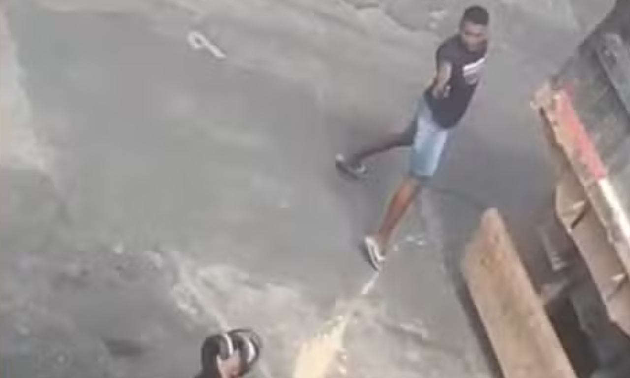 Arma de suspeito falha durante tentativa de latrocínio em Salvador.Foto: Arquivo Pessoal