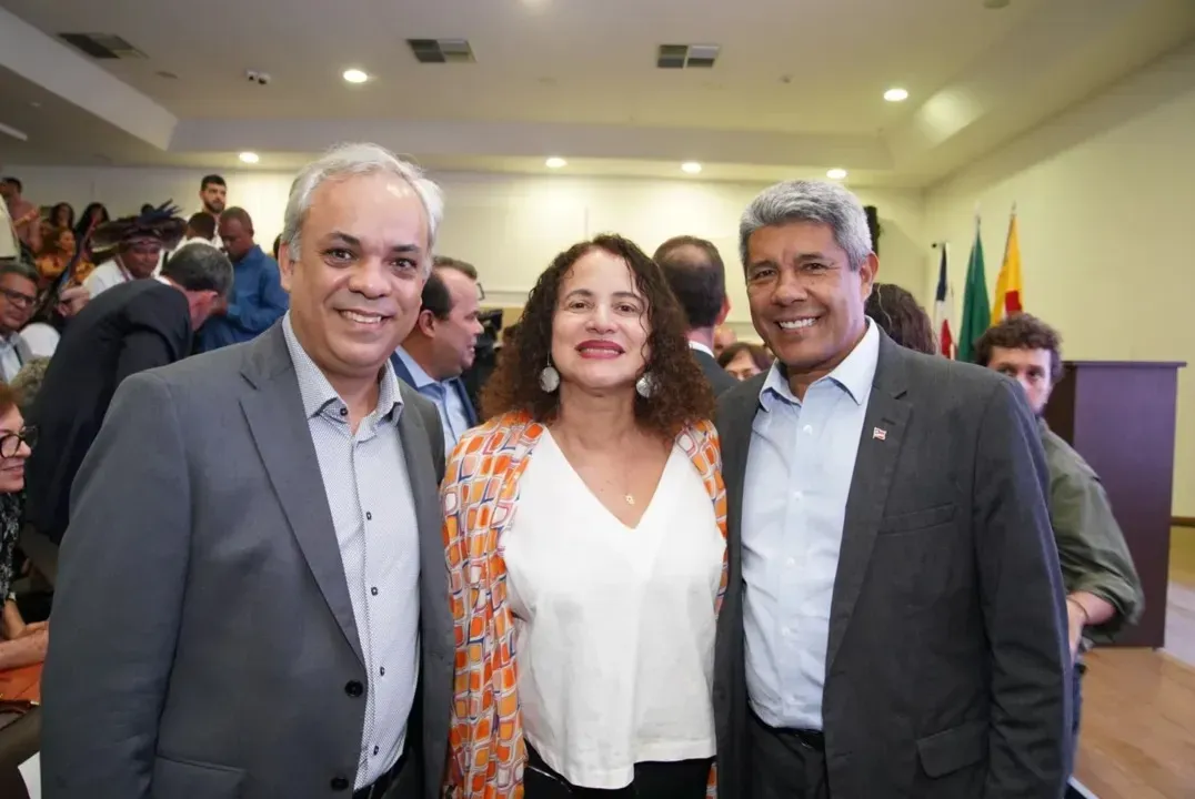 André Joazeiro, Luciana Santos e Jerônimo Rodrigues. Foto: Gabriel Pinheiro/Secti Bahia