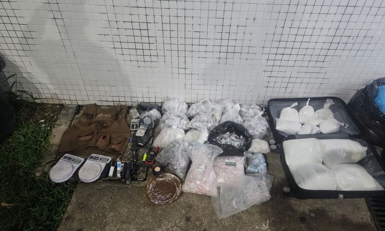 Laborat&oacute;rio de drogas encontrado ap&oacute;s confronto em Pernambu&eacute;s, em Salvador