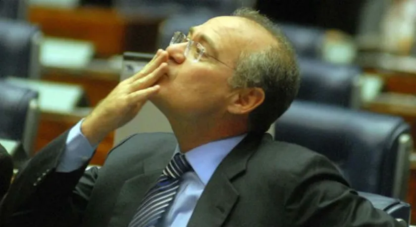 IMPEACHMENT: Presidente do Senado afirma que não há alternativa senão levar processo adiante