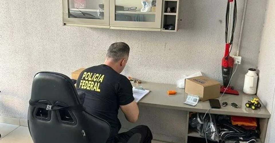 Polícia Federal prende servidores do INSS e hacker por venda de dados de beneficiários