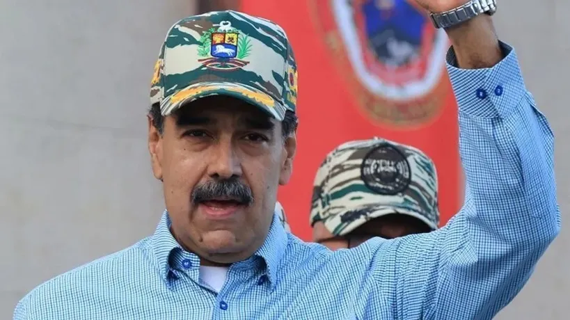 Maduro diz que oito navios dos EUA estão apontados para a Venezuela