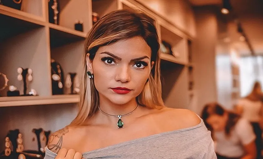 Após anos afastada dos palcos, Kelly Key retoma carreira musical