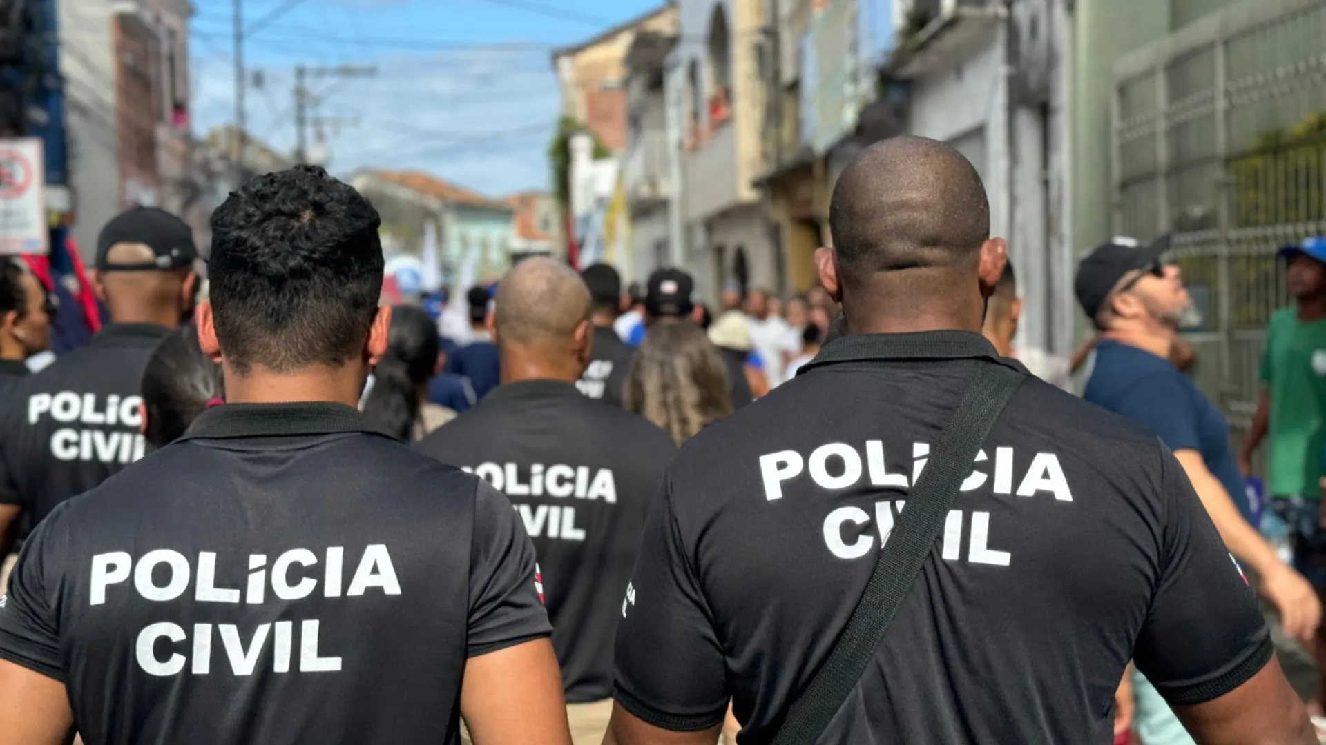 Jovem é esfaqueada dentro de casa em Sussuarana por ex-namorado da mãe