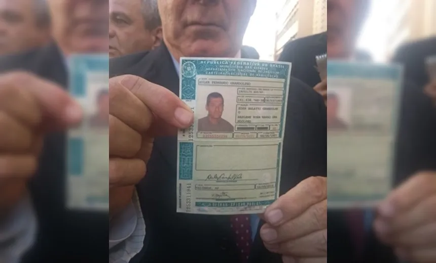 Câmera interna mostra ação de atirador que matou quatro em catedral de Campinas