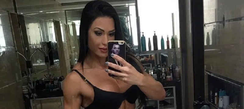 BUMBUM NA NUCA: Gracyanne Barbosa posta foto de lingerie e deixa internautas eufóricos