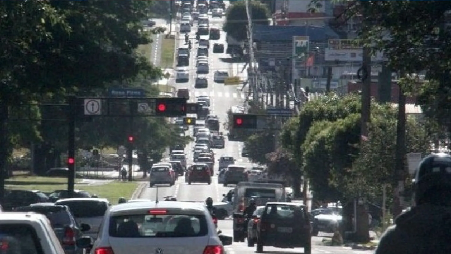 Isenção de IPVA para veículos com mais de 20 anos é aprovada na Câmara