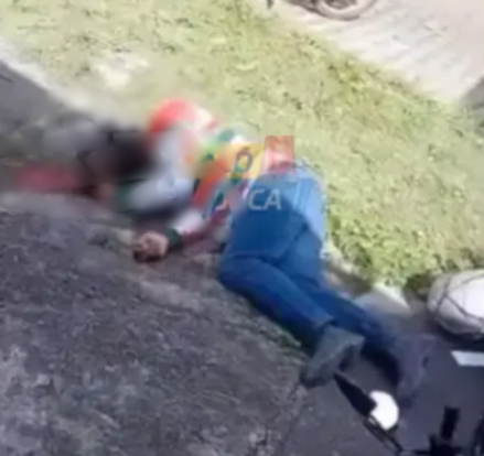 Motociclista &eacute; morto a tiros no meio da rua em Feira de Santana.| Reprodu&ccedil;&atilde;o: Al&ocirc; Juca