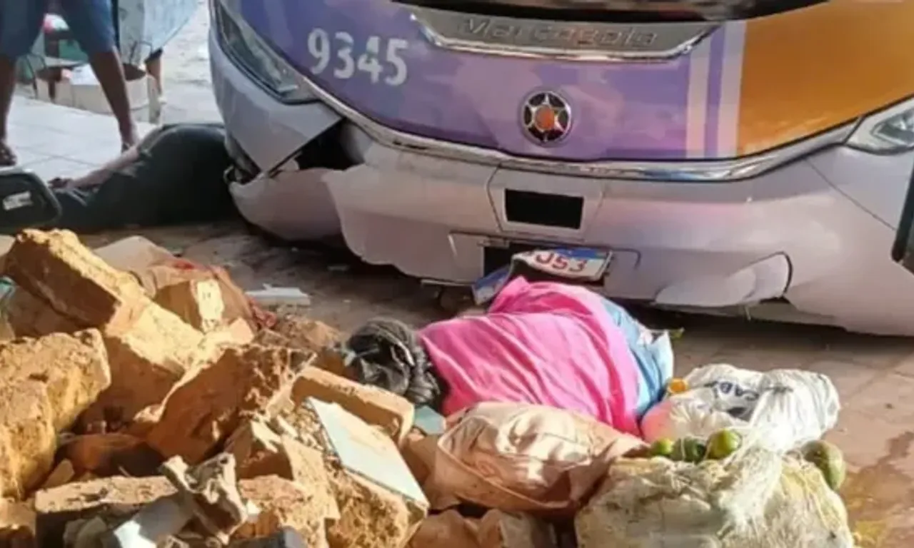 V&iacute;timas atingidas por &ocirc;nibus na rodovi&aacute;ria de Itamb&eacute;. Foto: redes sociais