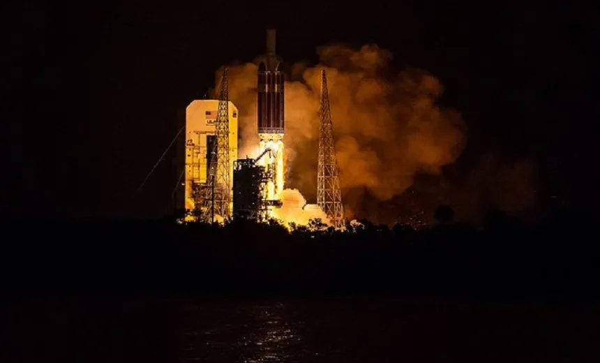 Após adiamento, Nasa lança astronave que pretende “tocar” o sol