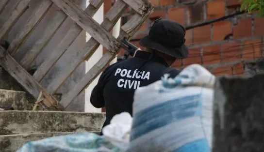Com muita violência, homem estupra idosa de 63 anos na Bahia e acaba preso; vítima precisou ser internada 