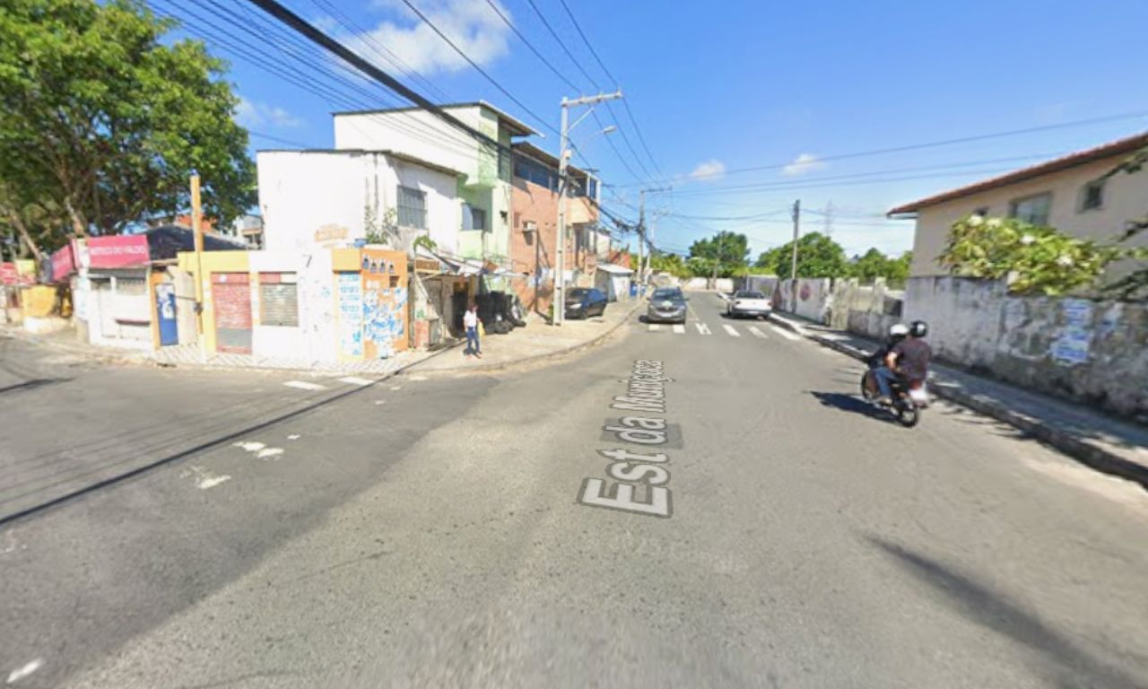 Moradores denunciam mais de 20 dias sem &aacute;gua em bairro de Salvador. Foto: Google Street View