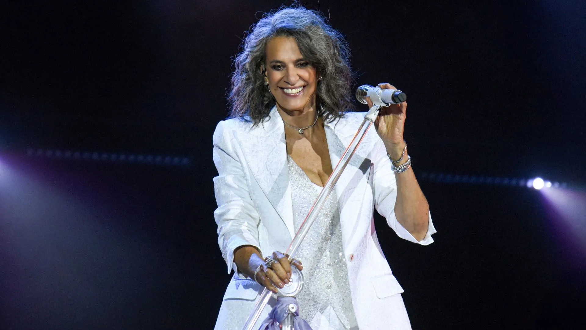 Show de Simone em Salvador acontece no sábado; ingressos à venda