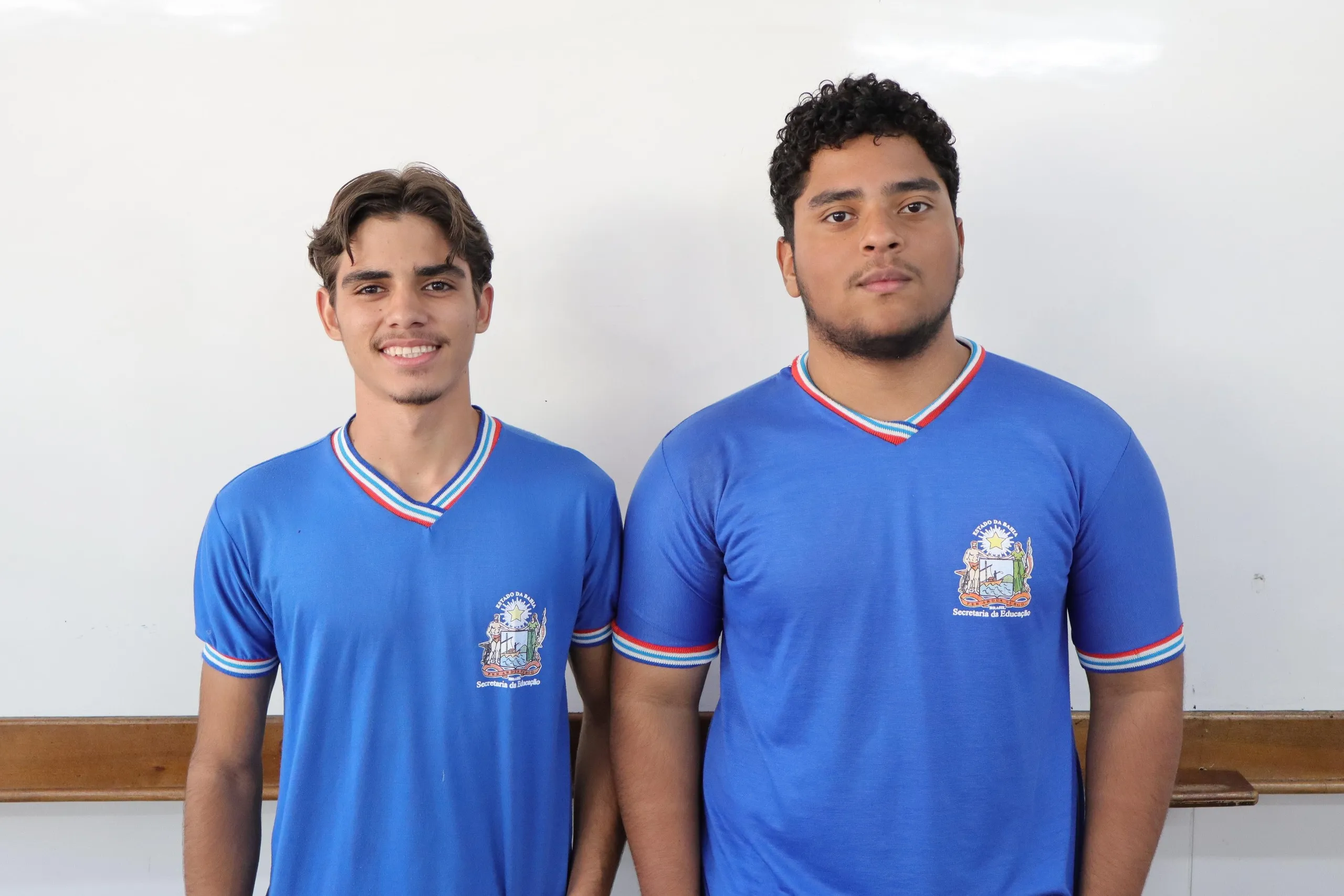 Jovens da rede estadual de ensino da Bahia criam tijolos ecológicos 