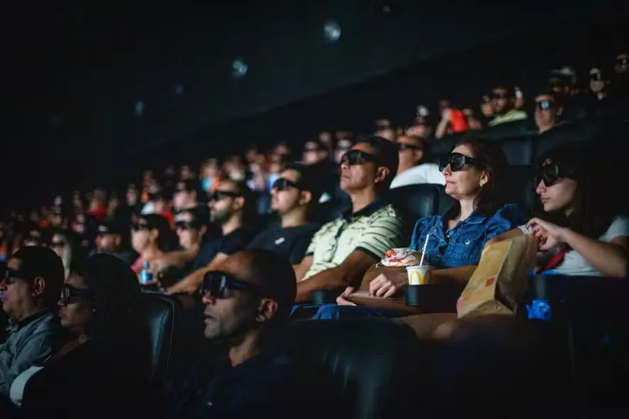 Governo torna obrigatória exibição de filme brasileiro nos cinemas em 2026
