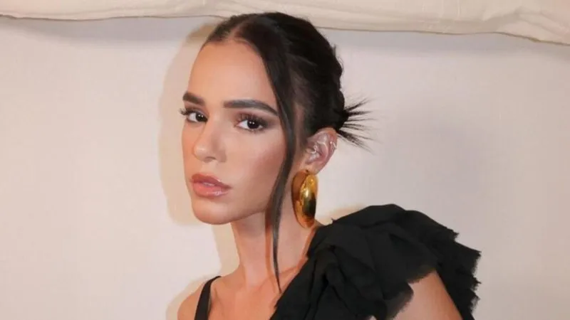 Bruna Marquezine revela que já ficou com mulheres. Foto: Reprodução / Redes sociais
