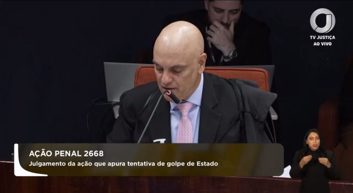 Trama golpista: Moraes vota para condenar Bolsonaro e mais 7 réus