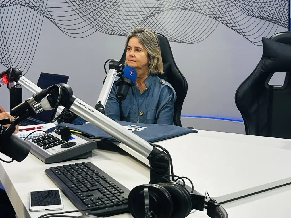 Linha de frente especialista terras raras