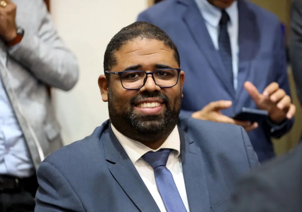 O secretário Felipe Freitas foi entrevistado do Linha de Frente, da Antena 1. Foto: Mateus Pereira Govba