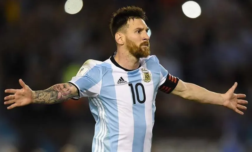 Messi é suspenso de jogos internacionais e multado no valor de US$ 50 mil pela Conmebol