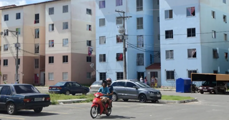 VIOLÊNCIA: Homem é assassinado a facadas pelo vizinho em Camaçari