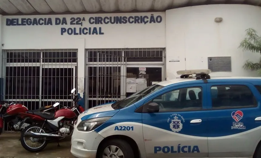 Homem é preso após colocar fogo em casa com ex-esposa e três filhos
