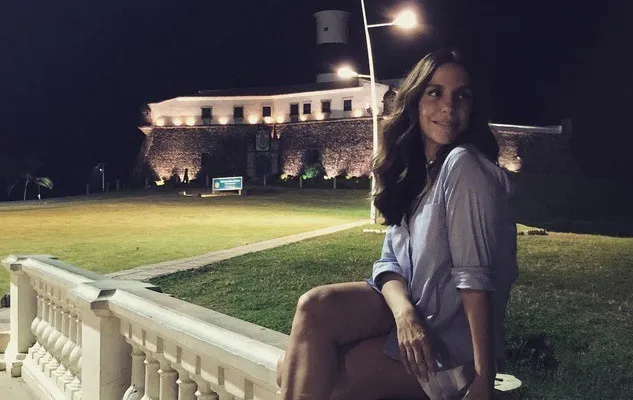 “O rolé foi com o ônibus do Corujão?”, brinca ACM Neto em foto de Ivete Sangalo