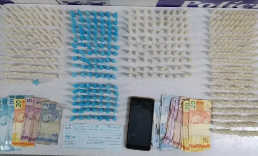  Em Senhor do Bonfim dupla é presa com dinheiro e drogas