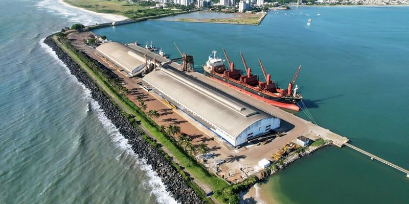 A dragagem do Porto de Ilhéus ampliará profundidade para 14 metros, tornando-o apto a receber navios Panamax/Foto: Foto: Divulgação/MPor