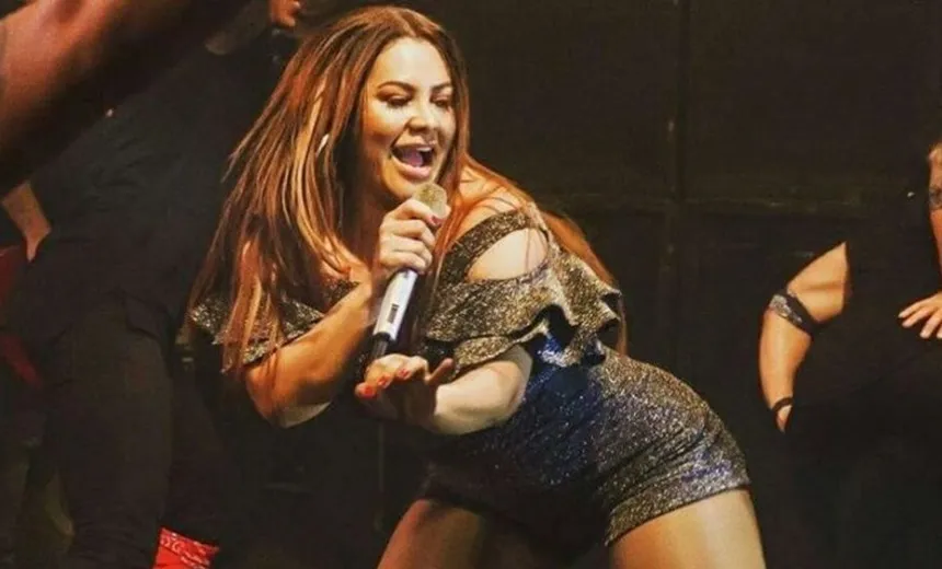 Fiéis pedem cancelamento de show de Márcia Fellipe em festa católica após cantora criticar Santa Dulce dos Pobres