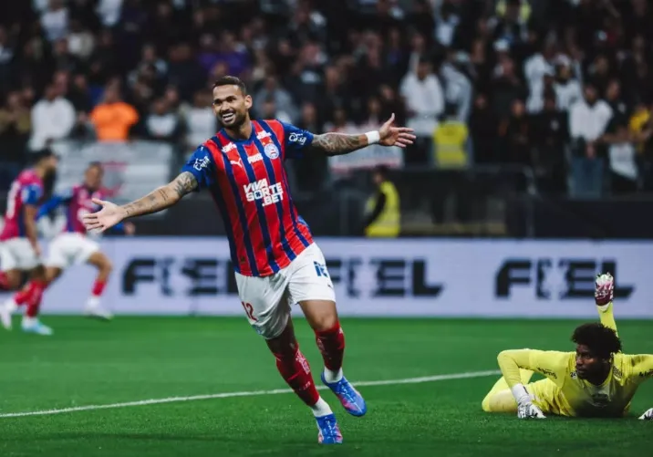 Bahia vence o Corinthians e segue firme no G4 do Campeonato Brasileiro