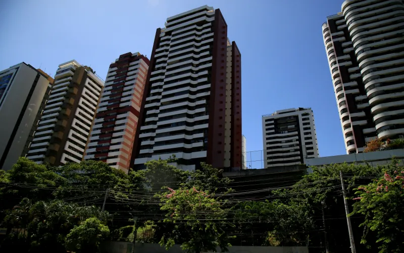 Brotas &eacute; um dos maiores e mais populosos da capital baiana, sendo frequentemente descrito como uma 