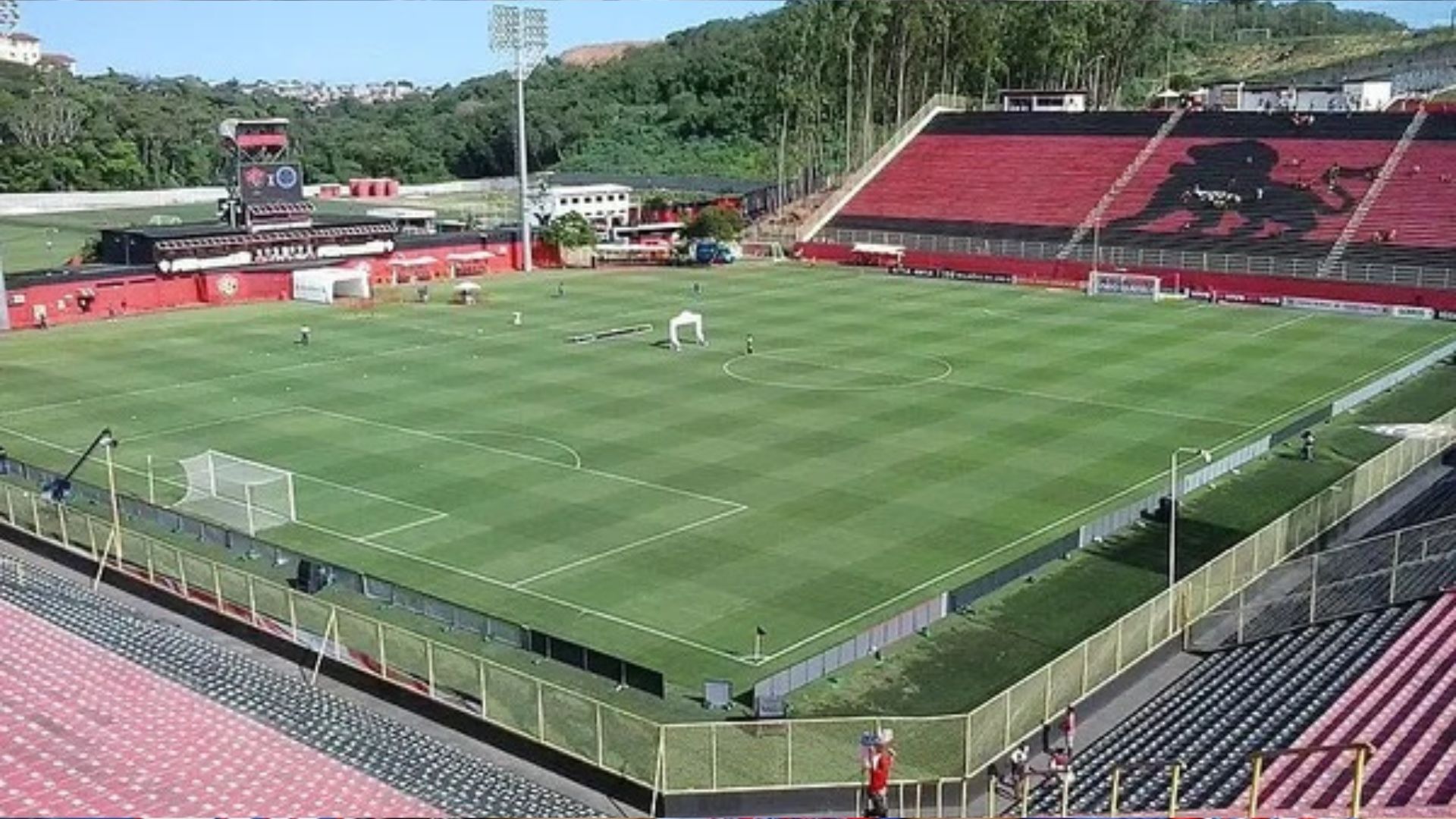 Vitória não faz valer sua força no Barradão. Foto: Reprodução | Estádios Net