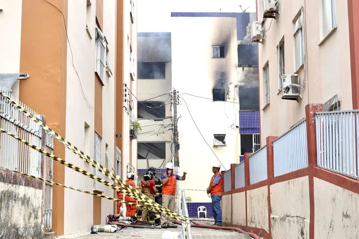 Sedur far&aacute; escoramento e limpeza de pr&eacute;dio v&iacute;tima de inc&ecirc;ndio no Stiep. Foto: Bruno Concha/Secom PMS
