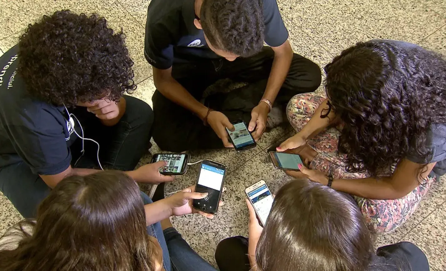 MEC lança aplicativos gratuitos com livros e cursos de idiomas