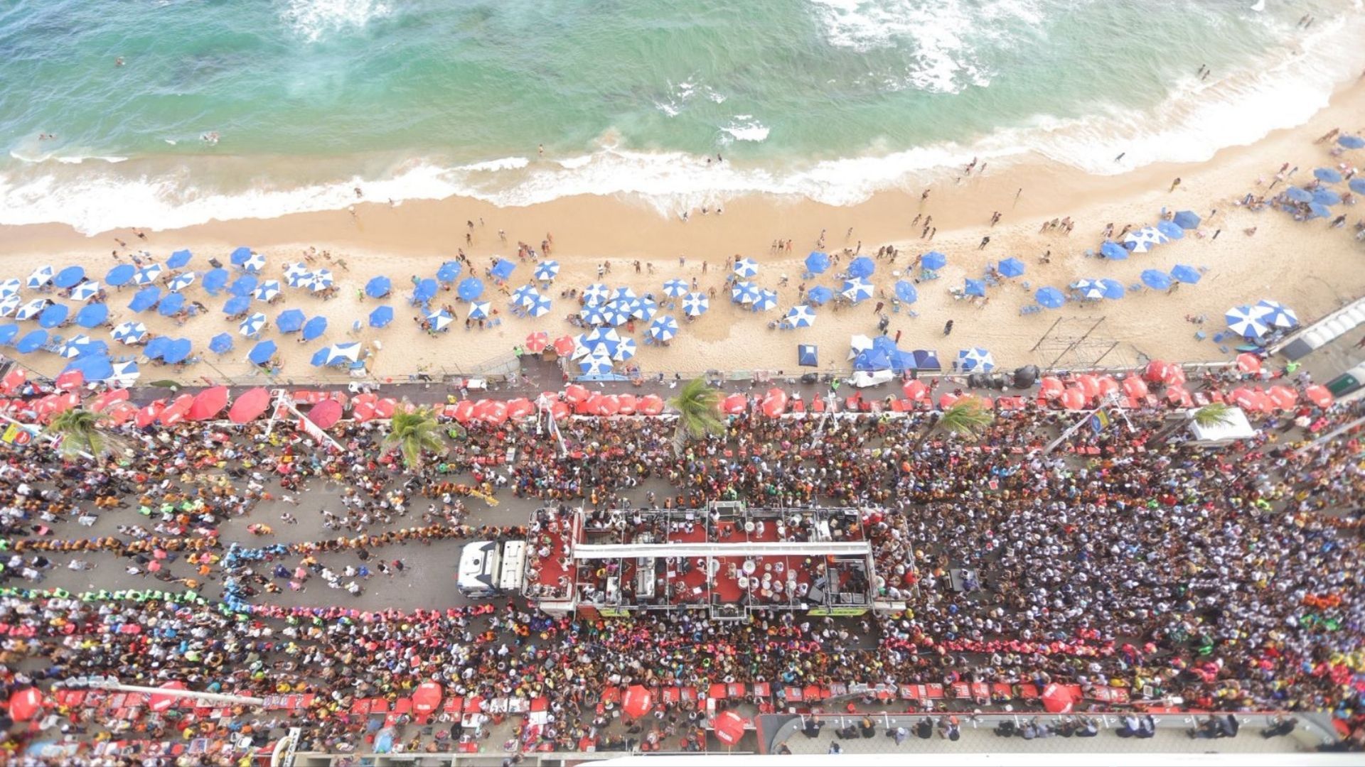  Primeira atra&ccedil;&atilde;o parada: Falha no trio do Olodum atrasa Barra-Ondina ; Foto:  @jacksonmartinsreal / agfpontes Foto: Olodum/Divulga&ccedil;&atilde;o